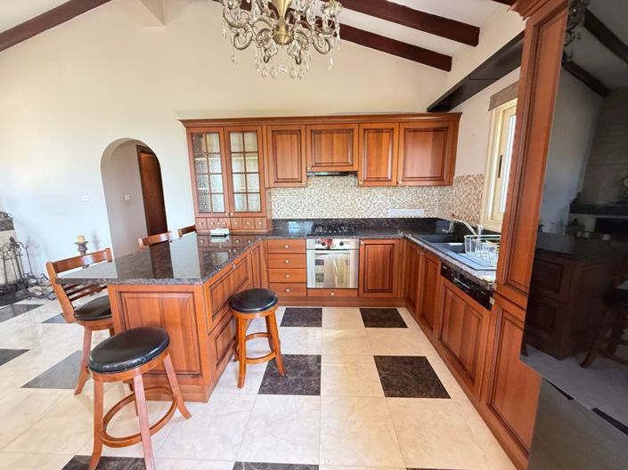 Image No.11-3 Bed Bungalow for sale