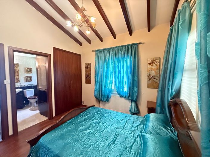 Image No.13-3 Bed Bungalow for sale