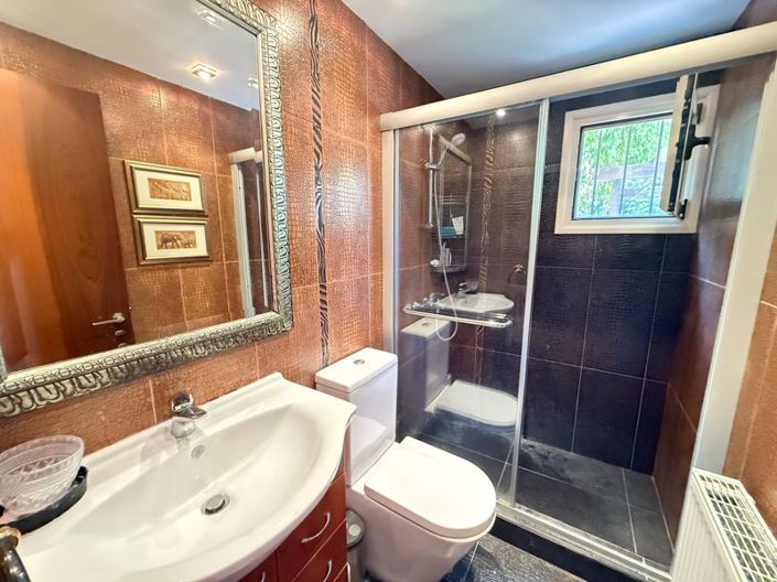 Image No.19-3 Bed Bungalow for sale