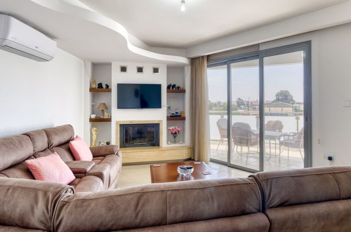 Image No.8-3 Bed Apartment for sale