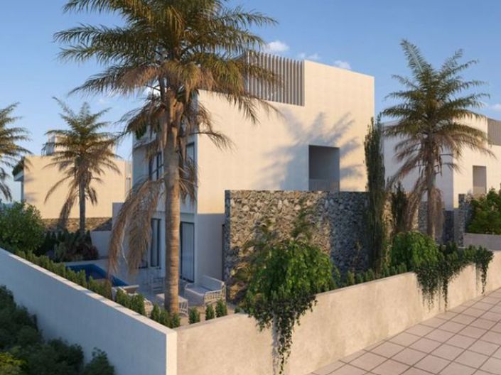 Image No.1-4 Bed Villa for sale