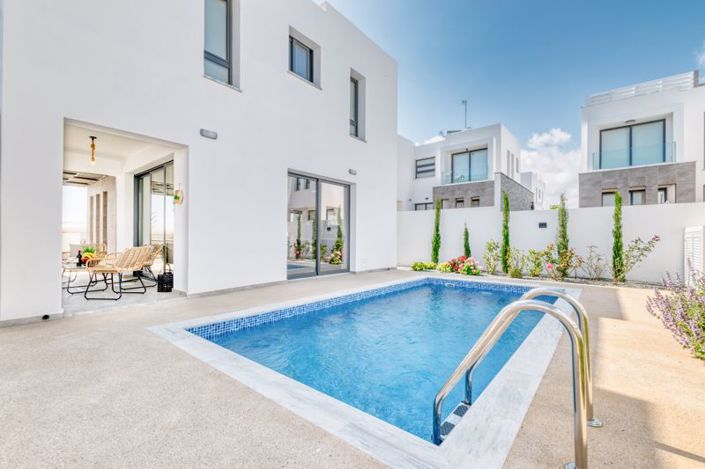 Image No.24-3 Bed Villa for sale