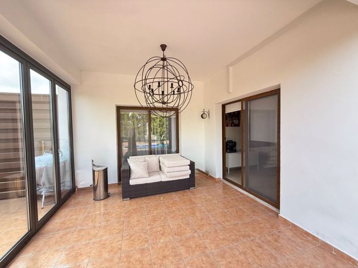 Image No.10-3 Bed Villa for sale