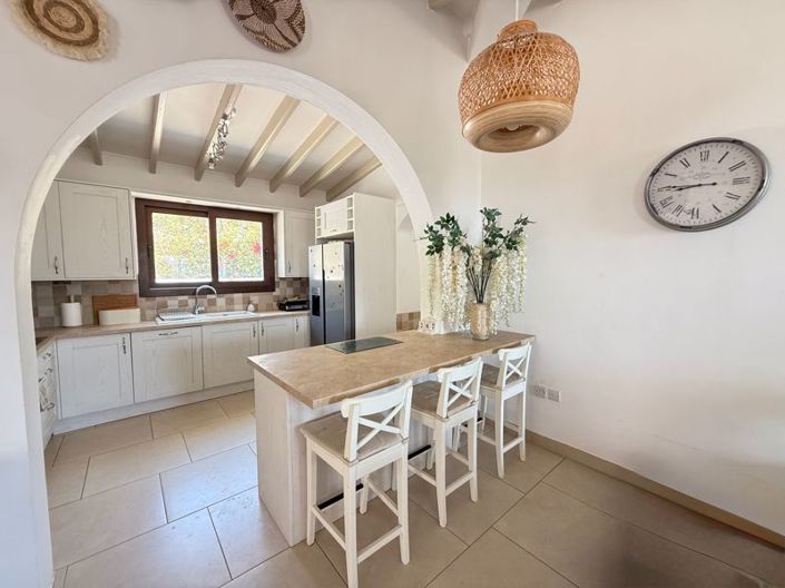 Image No.15-4 Bed Bungalow for sale