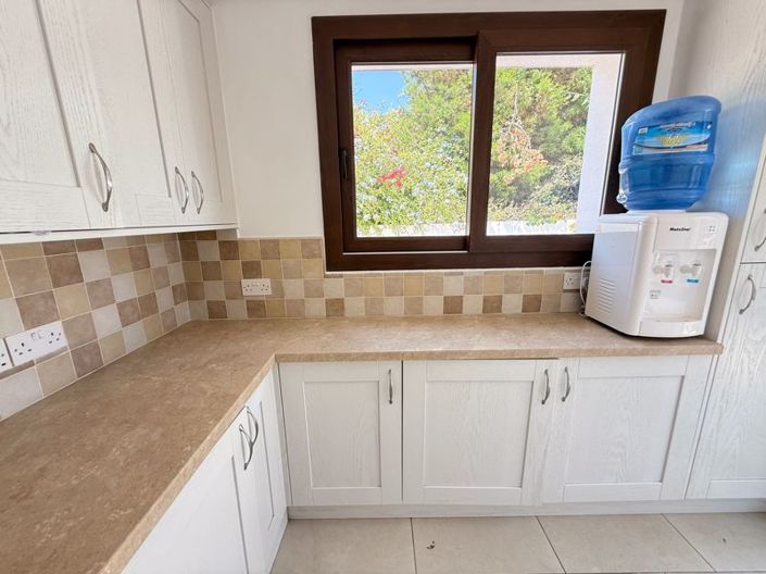 Image No.20-4 Bed Bungalow for sale