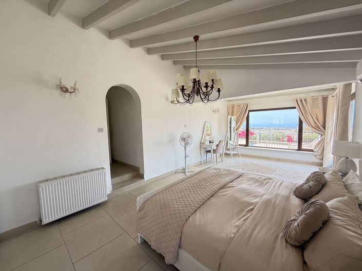 Image No.24-4 Bed Bungalow for sale