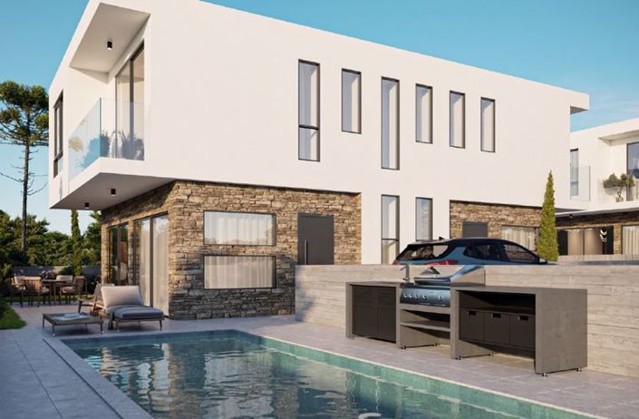 Image No.2-3 Bed Villa for sale