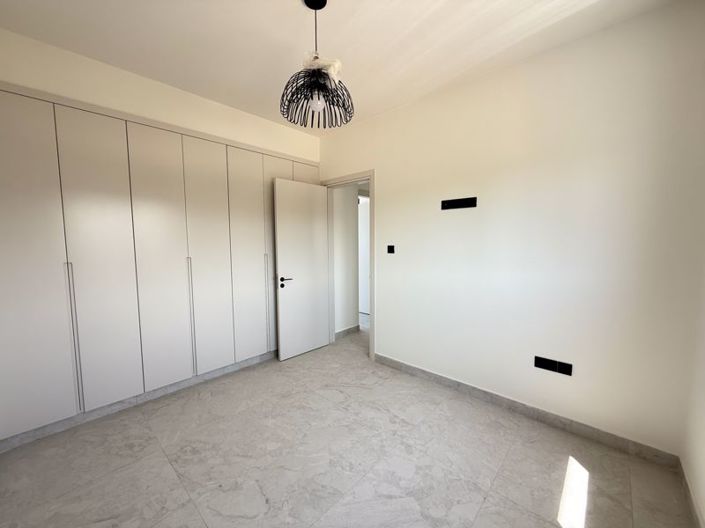 Image No.13-2 Bed Apartment for sale