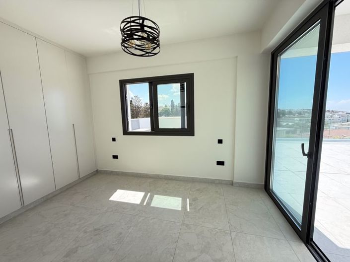 Image No.14-2 Bed Apartment for sale