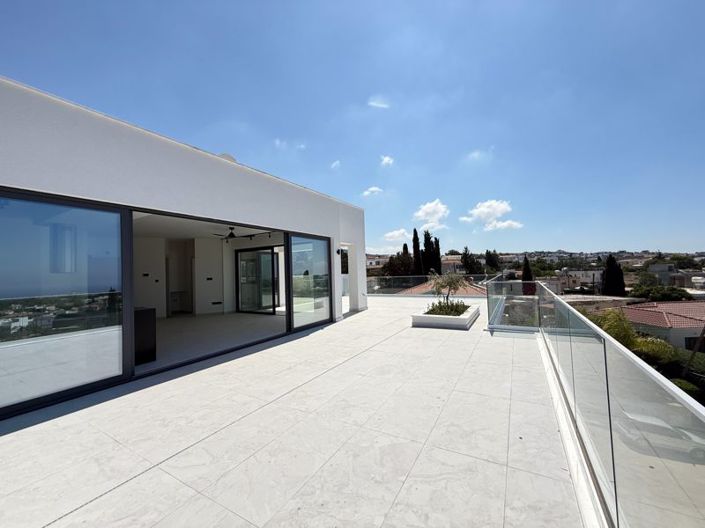 Image No.18-2 Bed Apartment for sale