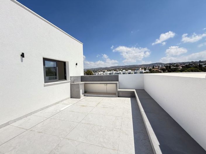 Image No.20-2 Bed Apartment for sale