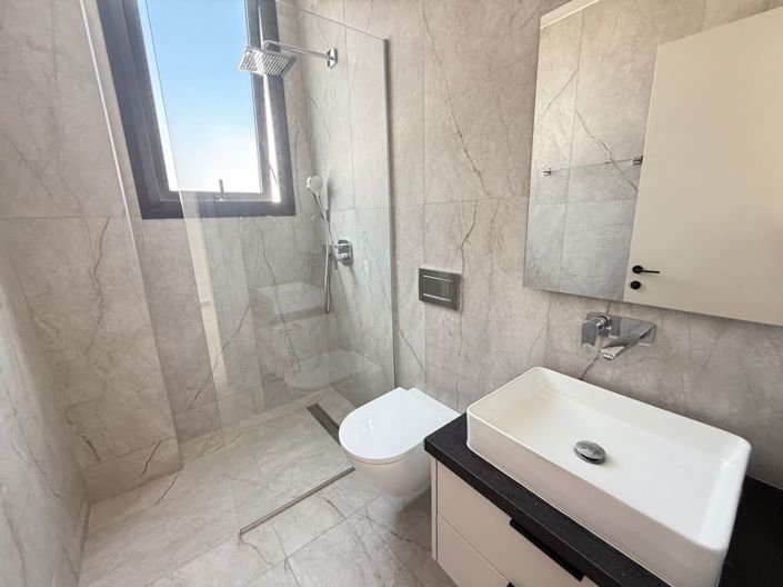 Image No.21-3 Bed Villa for sale