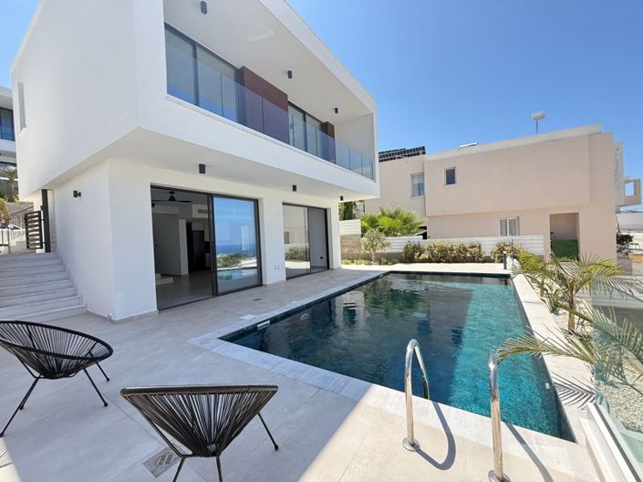 Image No.27-3 Bed Villa for sale