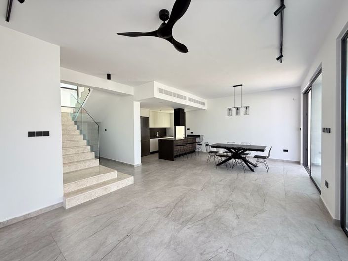 Image No.6-3 Bed Villa for sale