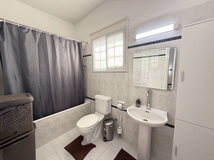 Image No.17-2 Bed Villa for sale