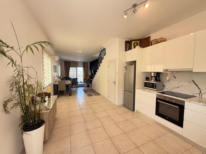 Image No.5-2 Bed Villa for sale