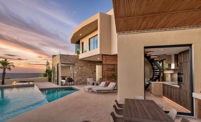 Image No.10-5 Bed Villa for sale