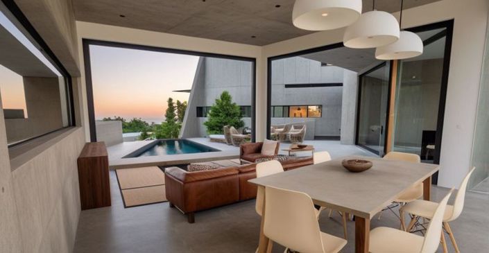 Image No.7-7 Bed Villa for sale