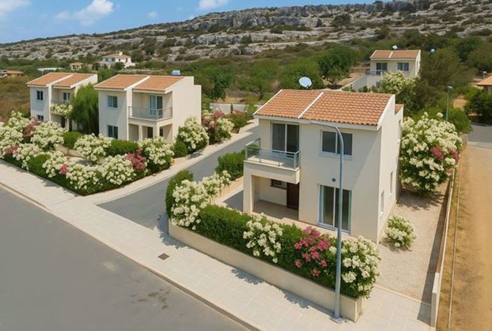 Image No.1-3 Bed Villa for sale