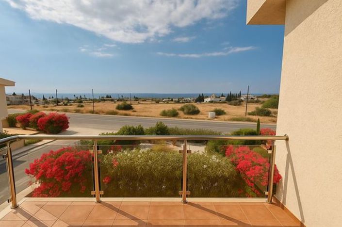 Image No.3-3 Bed Villa for sale