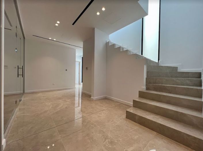 Image No.24-4 Bed Villa for sale