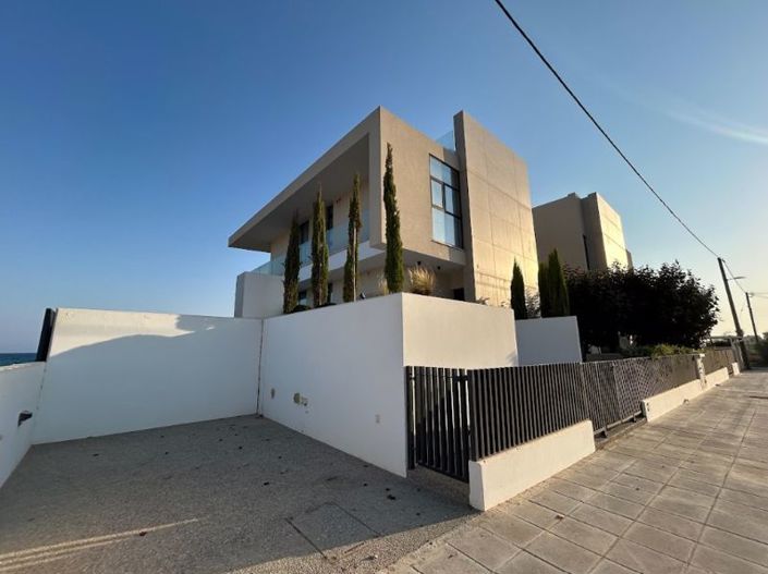 Image No.32-4 Bed Villa for sale