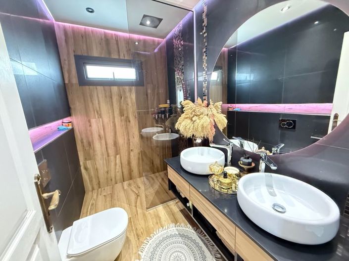 Image No.20-2 Bed Villa for sale