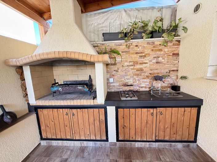 Image No.25-2 Bed Villa for sale