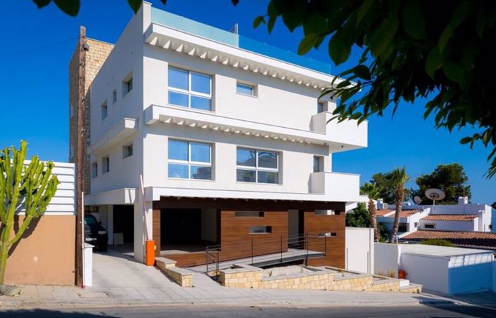 Image No.1-2 Bed Apartment for sale