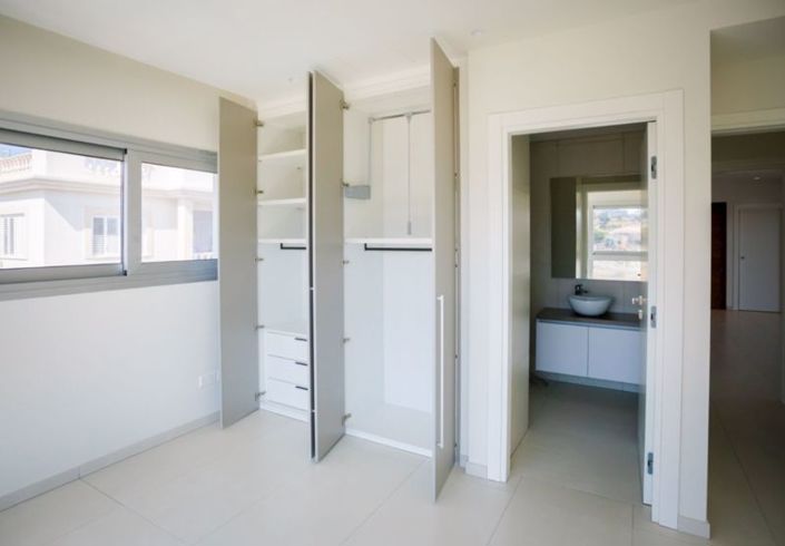 Image No.13-2 Bed Apartment for sale