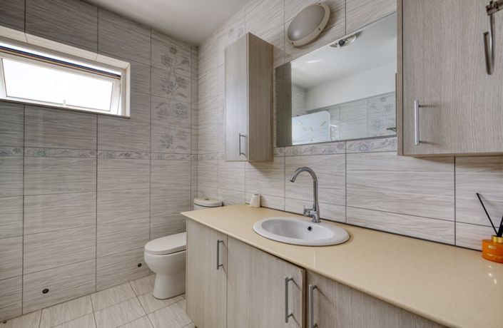 Image No.17-3 Bed Apartment for sale