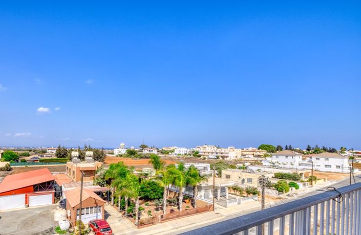 Image No.20-3 Bed Apartment for sale