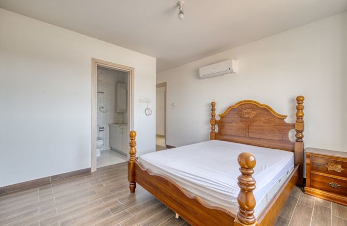 Image No.8-3 Bed Apartment for sale