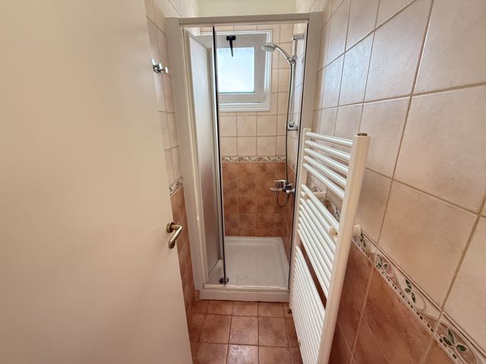 Image No.21-4 Bed Property for sale