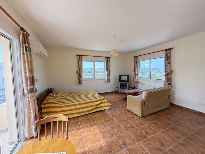 Image No.5-4 Bed Property for sale