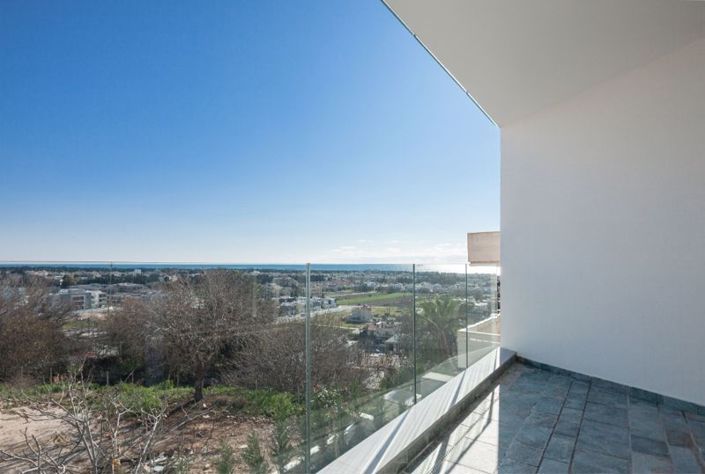 Image No.10-4 Bed Villa for sale