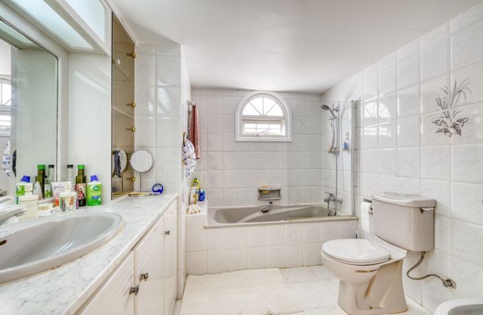 Image No.23-4 Bed Villa for sale