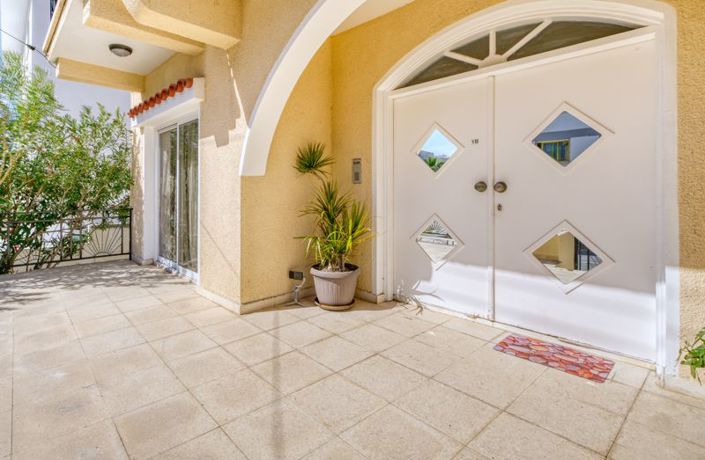 Image No.25-4 Bed Villa for sale