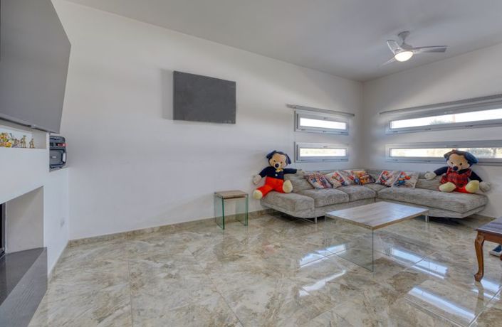 Image No.11-4 Bed Villa for sale