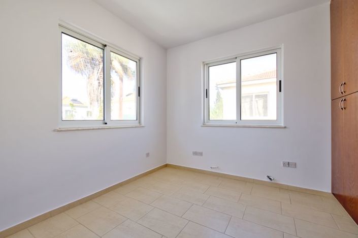 Image No.15-3 Bed Villa for sale