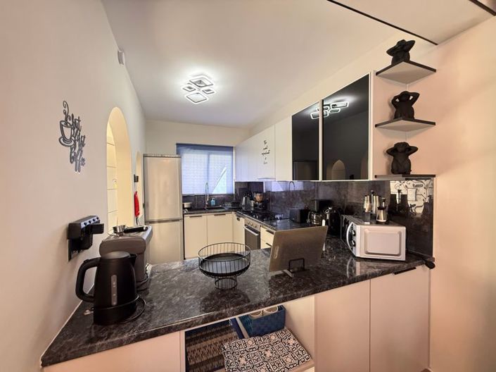 Image No.9-3 Bed Villa for sale