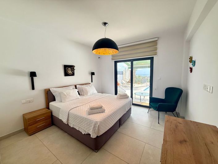 Image No.19-4 Bed Villa for sale