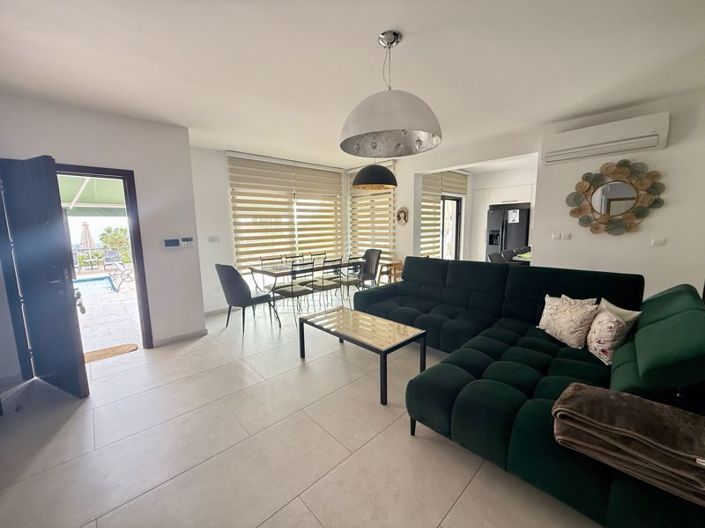 Image No.5-4 Bed Villa for sale