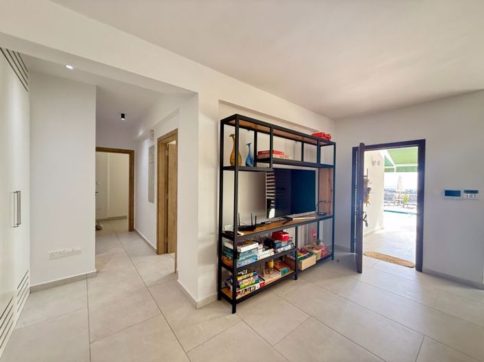 Image No.8-4 Bed Villa for sale