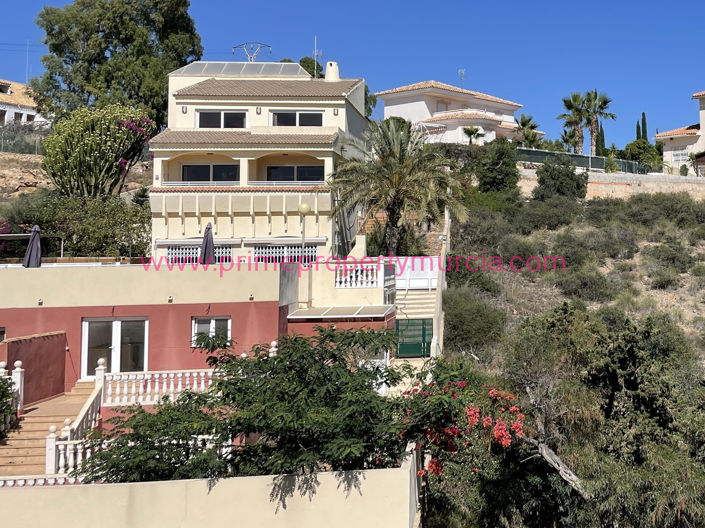 Image No.1-5 Bed Villa for sale