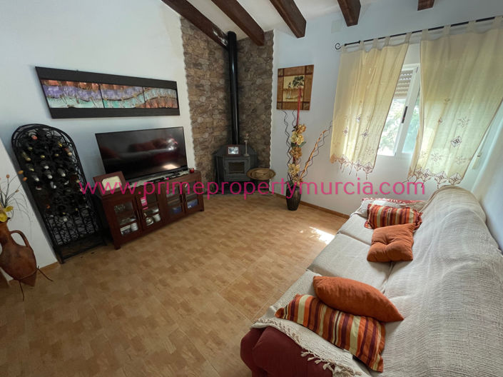 Image No.2-4 Bed Country House for sale