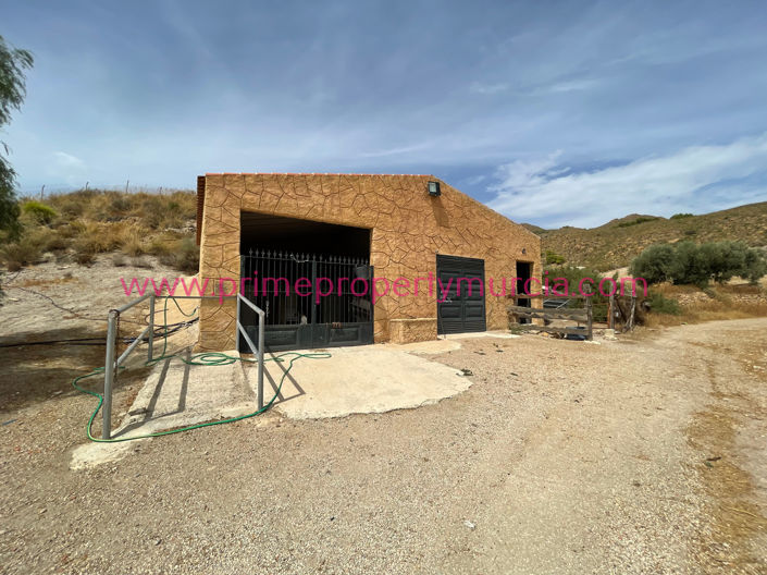 Image No.23-4 Bed Country House for sale