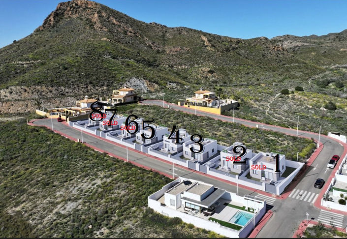 Image No.11-3 Bed Villa for sale