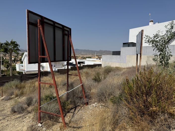 Image No.15-2 Bed Villa for sale