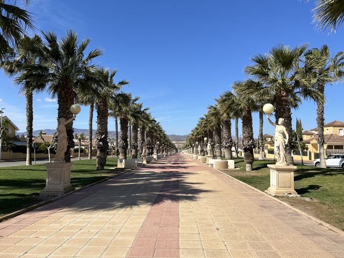 Image No.7-2 Bed Villa for sale